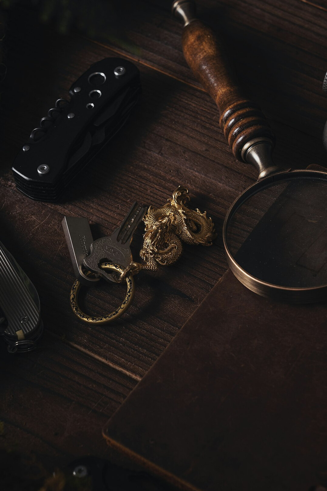 detective apprehending shoplifter